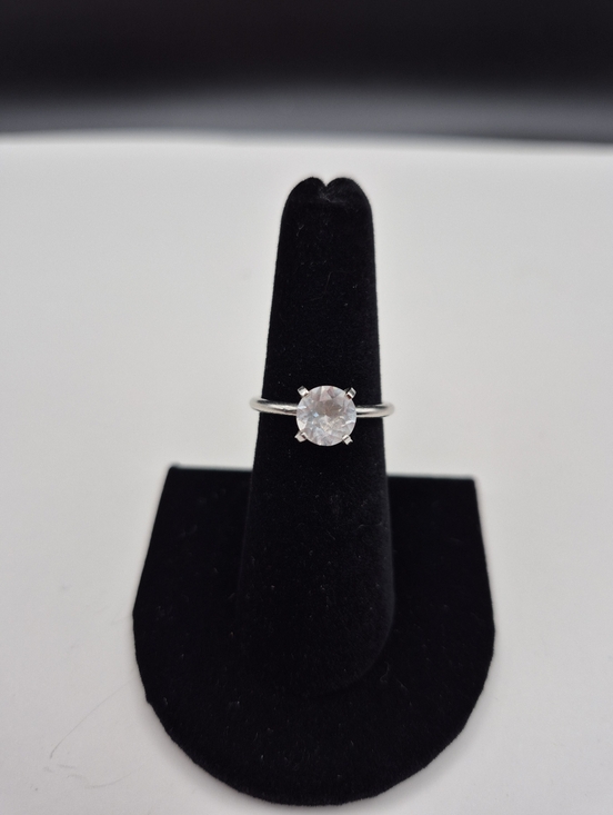Jewelry - Sparkling Clear Stone Solitaire Ring in Silver Tone - Women Jewelry